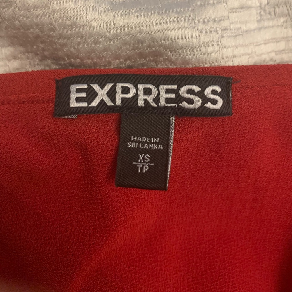 Red One-Shouldered Ruffle Romper - Picture 3 of 3